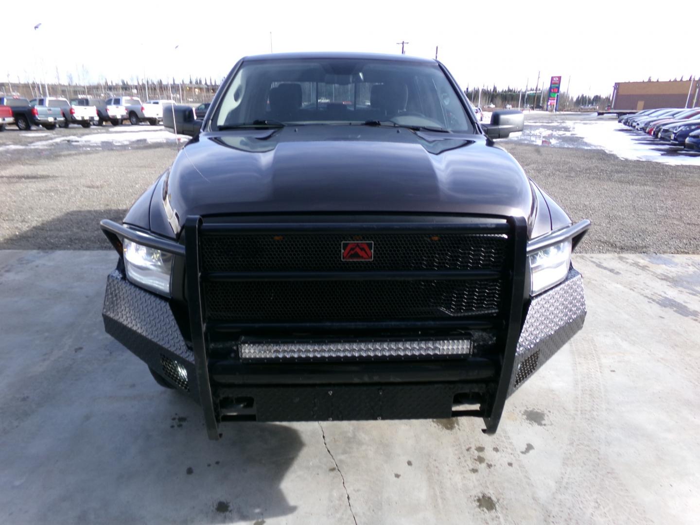 2016 Brown /Black Dodge 1500 SLT Crew Cab SWB 4WD (1C6RR7LT4GS) with an 5.7L V8 OHV 16V engine, 6A transmission, located at 2630 Philips Field Rd., Fairbanks, AK, 99709, (907) 458-0593, 64.848068, -147.780609 - Photo#1